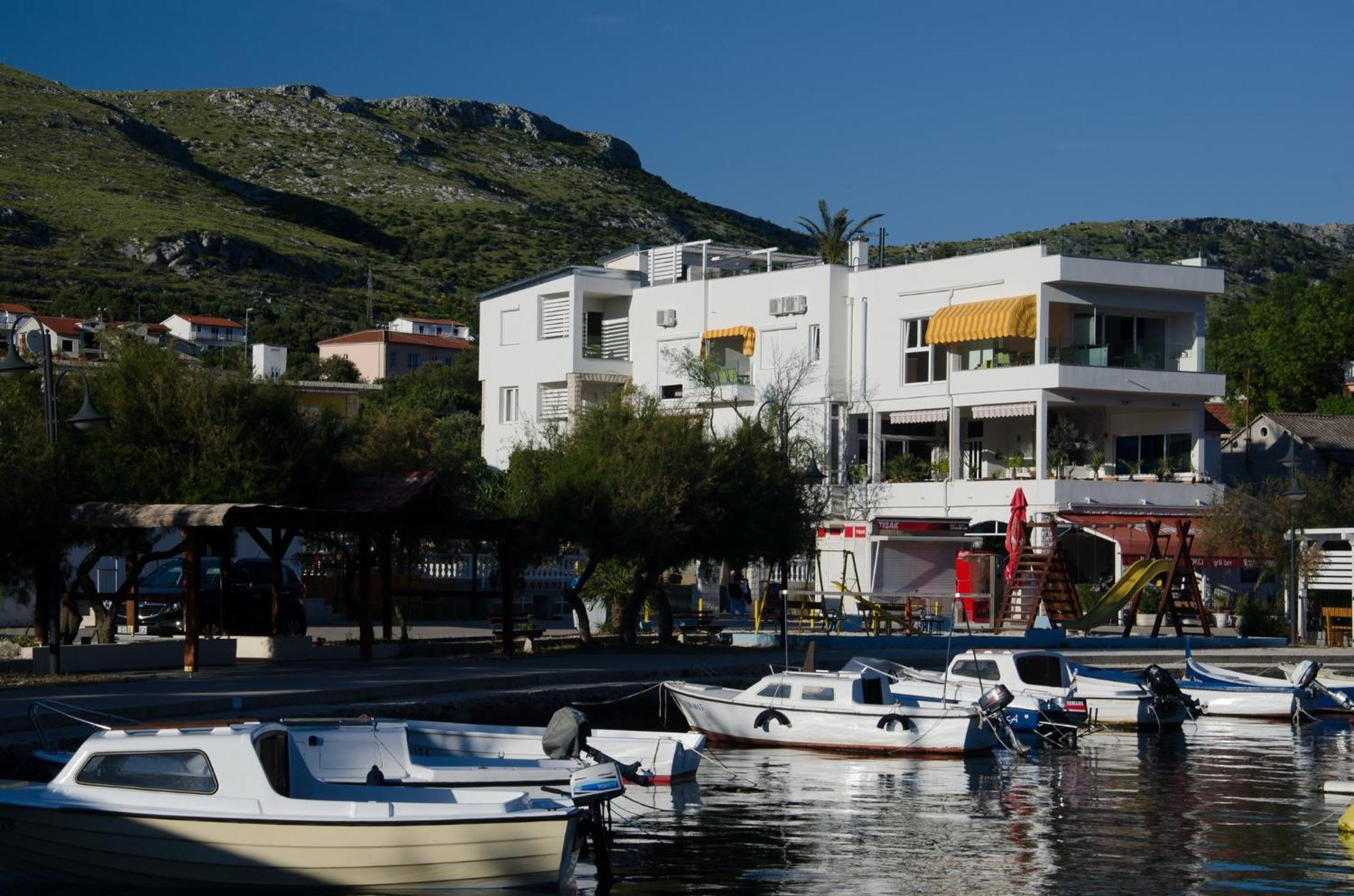 Apartman Holidays Roko *