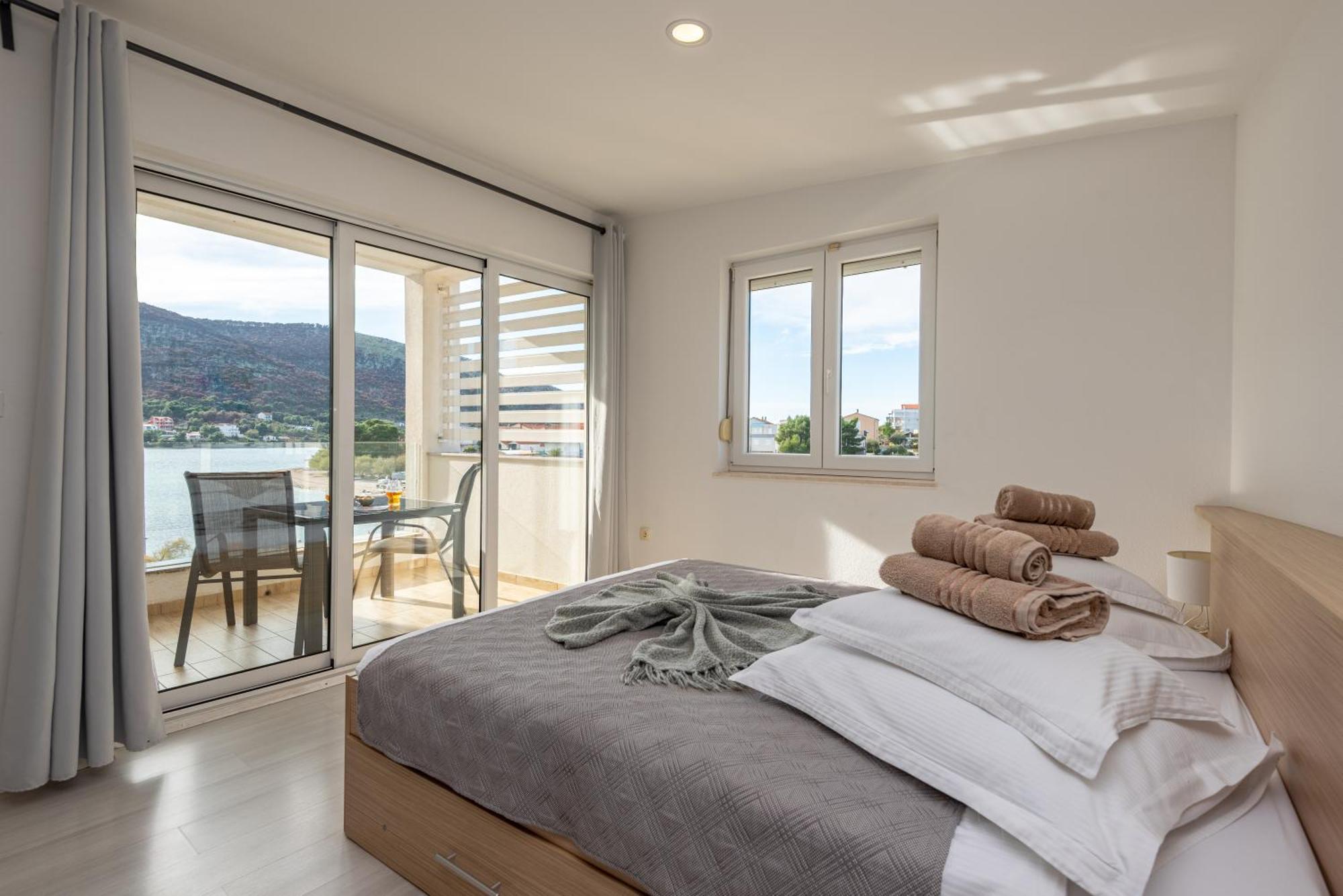 Holidays Roko Apartman Grebaštica