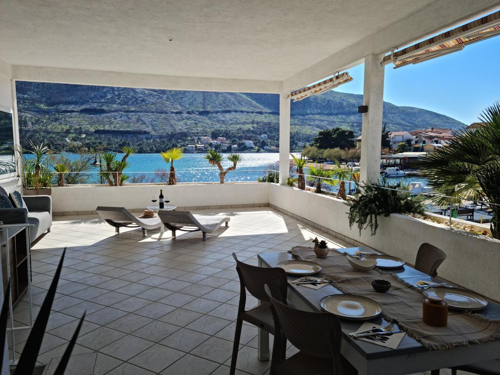 Holidays Roko Apartment *