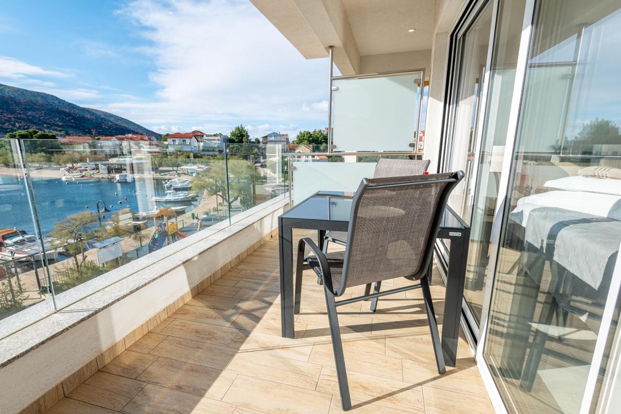 Holidays Roko Apartman